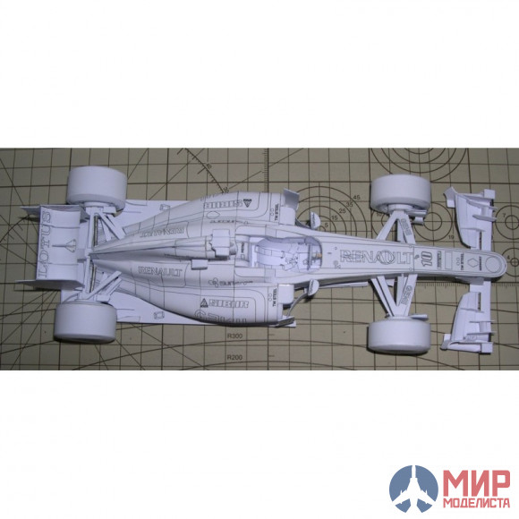 128 Бумажное моделирование Болид Формулы 1 Lotus-Renault R31 1/24