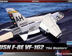 12521 Academy 1/72 Самолет USN F-8E VF-162 "The Hunters"