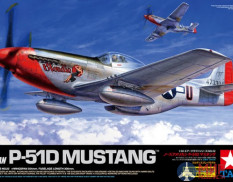 60322 Tamiya 1/32 Самолет Mustang P-51D, с набором фототравления, 2 фигурами пилотов и подставкой