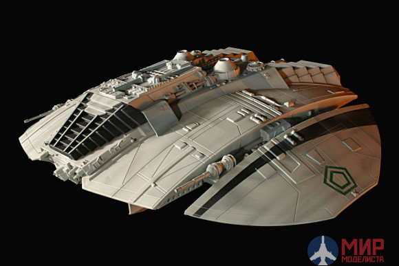04814 Revell Battlestar Galactica Cylon Raider