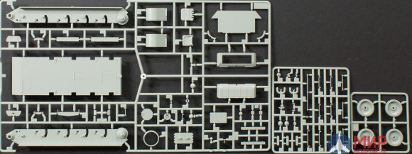 13295 Academy 1/35 Танк T-34/85 завода №183, Берлин 1945