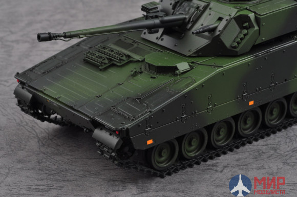 83823 Hobby Boss БТР Swedish CV9035 IFV  (1:35)