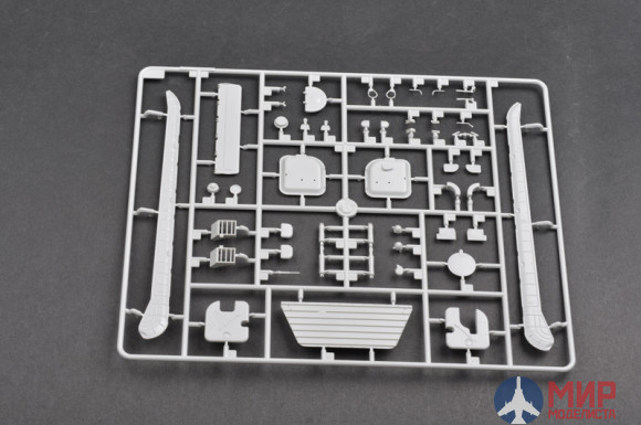 05555 Trumpeter 1/35 Советская БМП-1