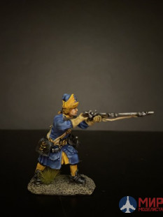 ТБ5266 Студия "Три богатыря" 1/35 Шведский гренадер стреляющий стоя (Лейб-гвардия)